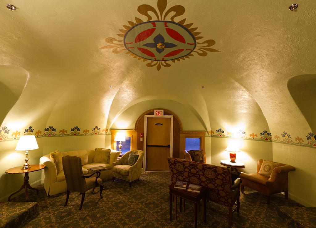 Belfry Inn And Bistro Sandwich Extérieur photo